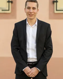 Porträt von Tobias Carlé